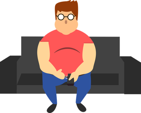 太っている男性がソファーに座っているイラスト